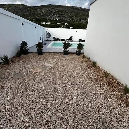 Sun&silence * Mostar