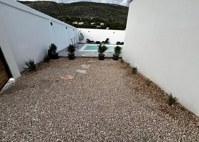 Sun&silence * 莫斯塔尔